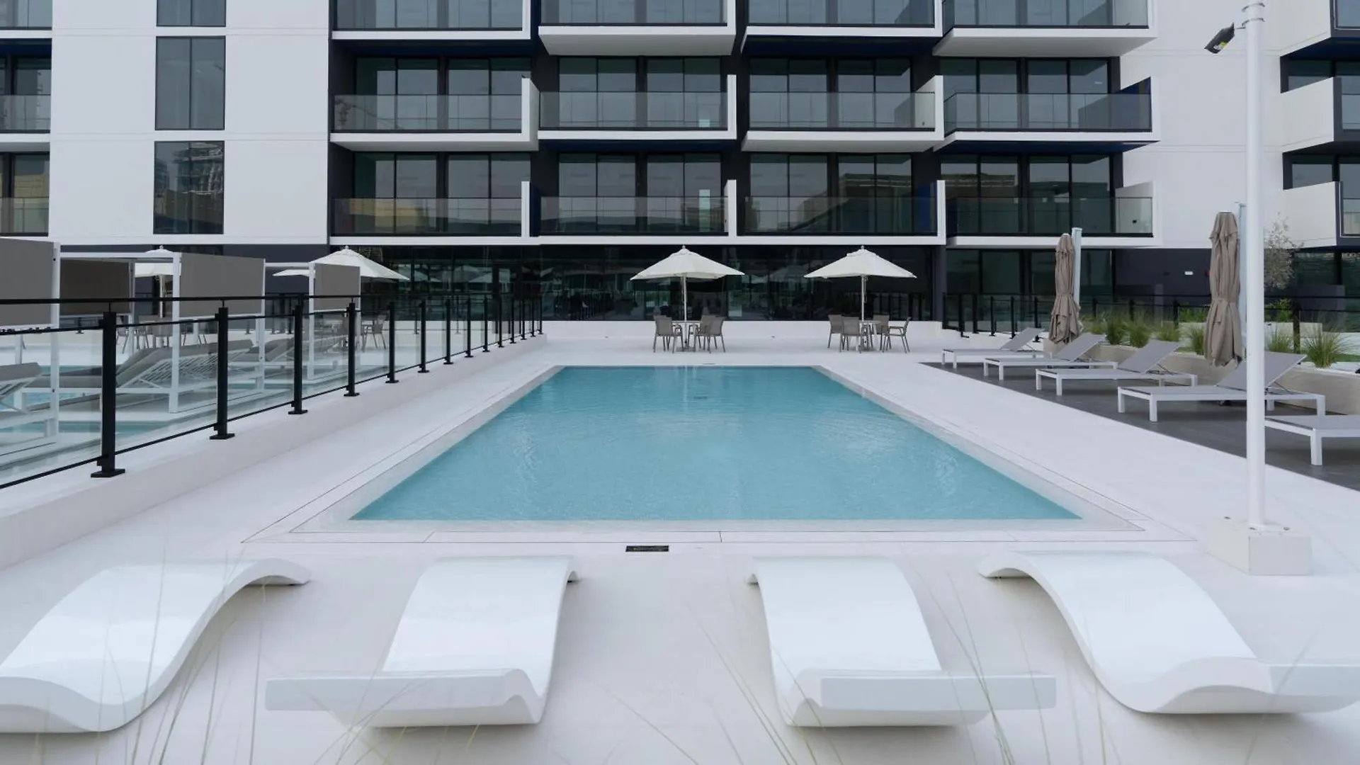 Fully Furnished Cozy 1Br In Jvc With Balcony Apartment Dubai