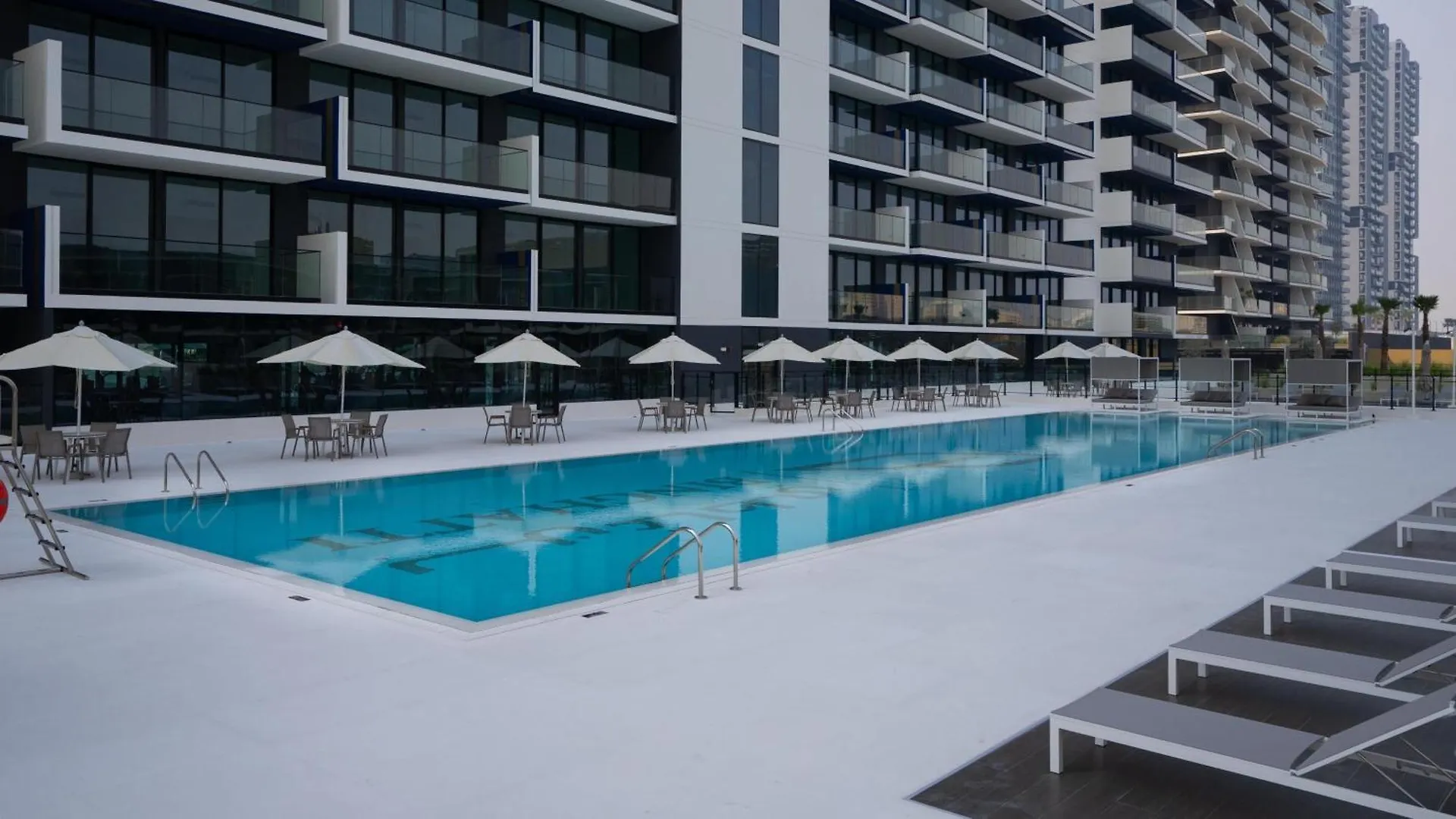 Fully Furnished Cozy 1Br In Jvc With Balcony Apartment Dubai