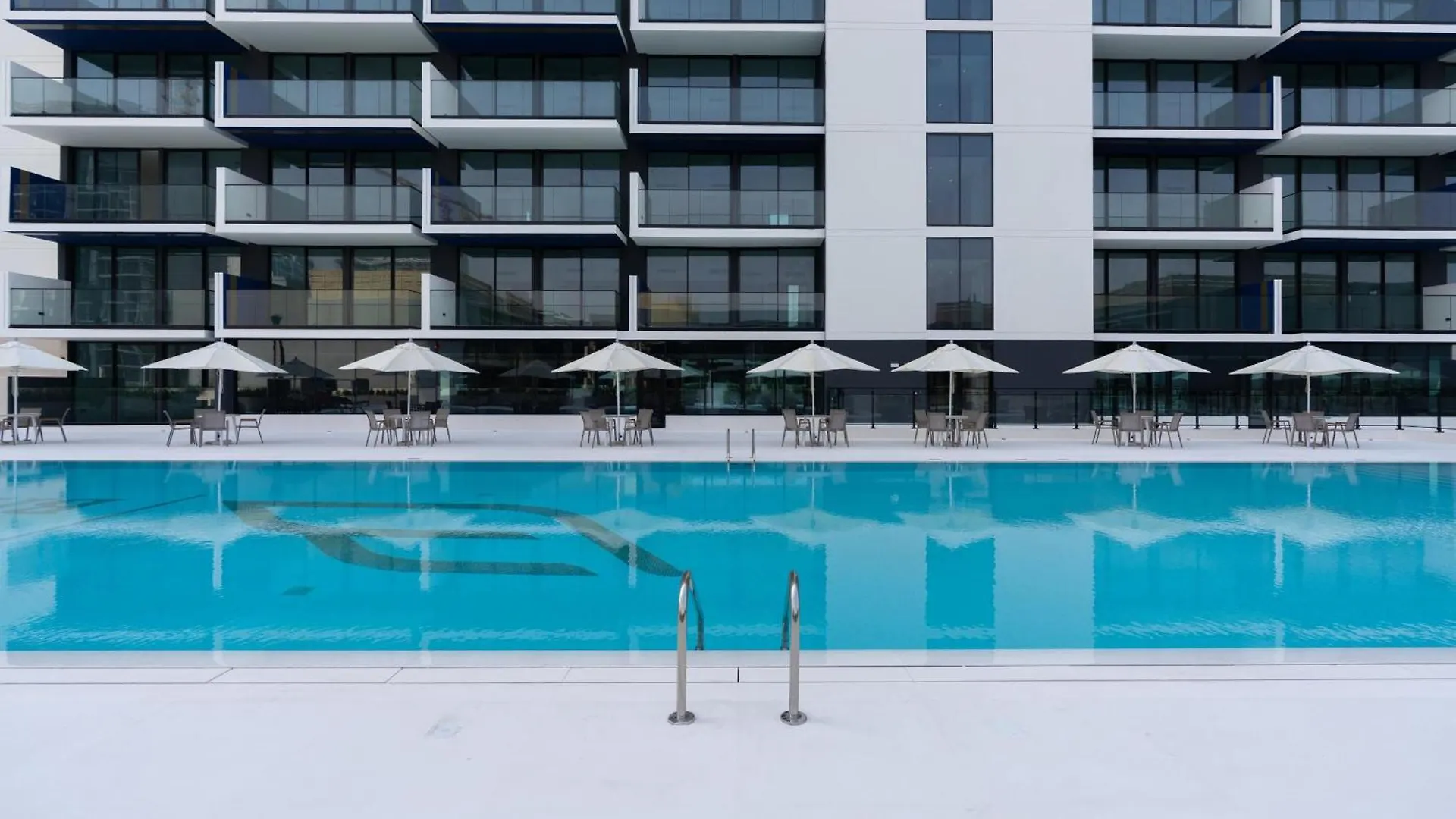 Fully Furnished Cozy 1Br In Jvc With Balcony Apartment Dubai United Arab Emirates