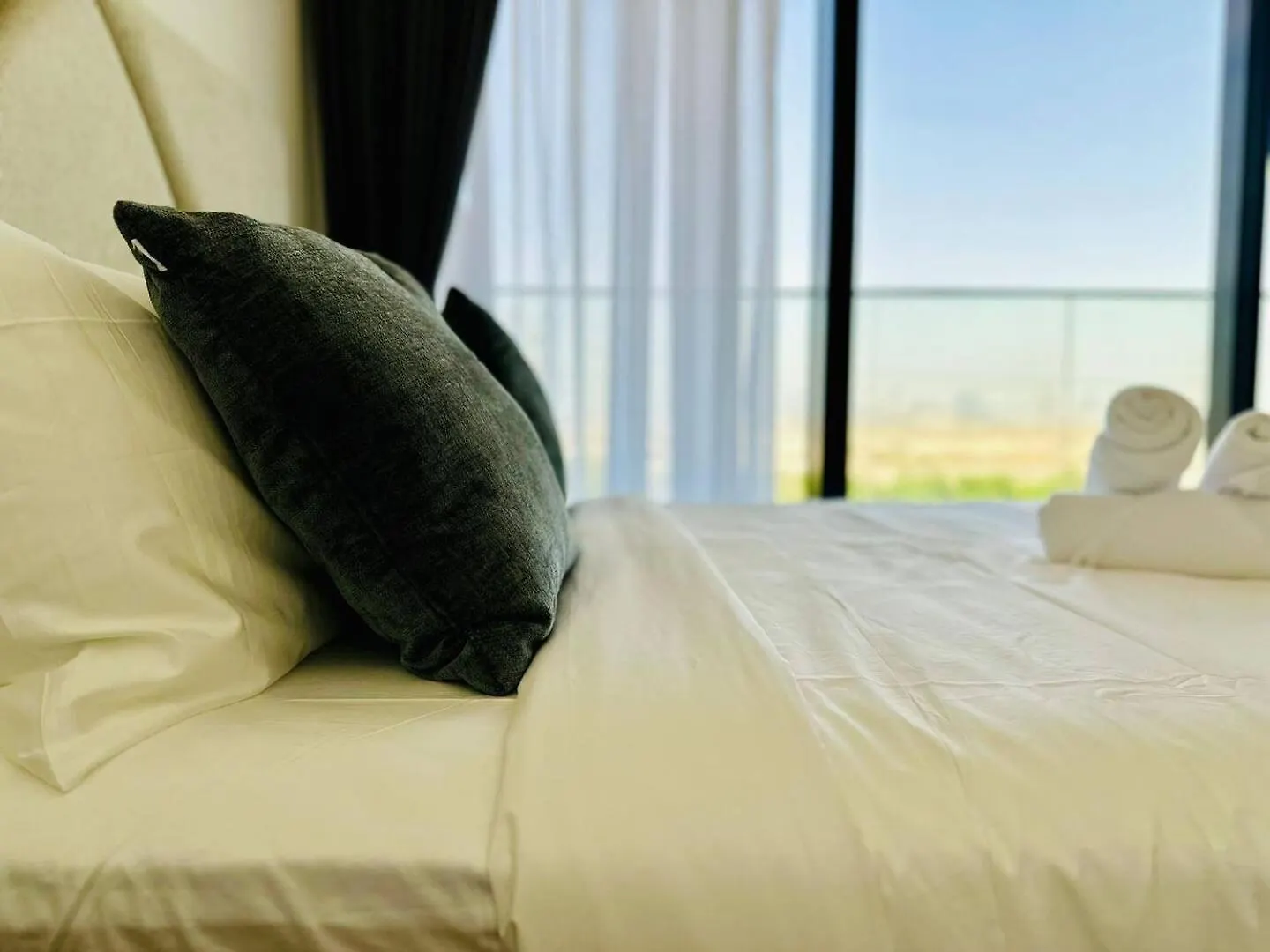 Fully Furnished Cozy 1Br In Jvc With Balcony Apartment Dubai United Arab Emirates