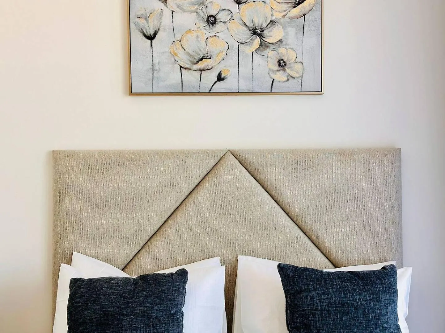 Fully Furnished Cozy 1Br In Jvc With Balcony Apartment Dubai